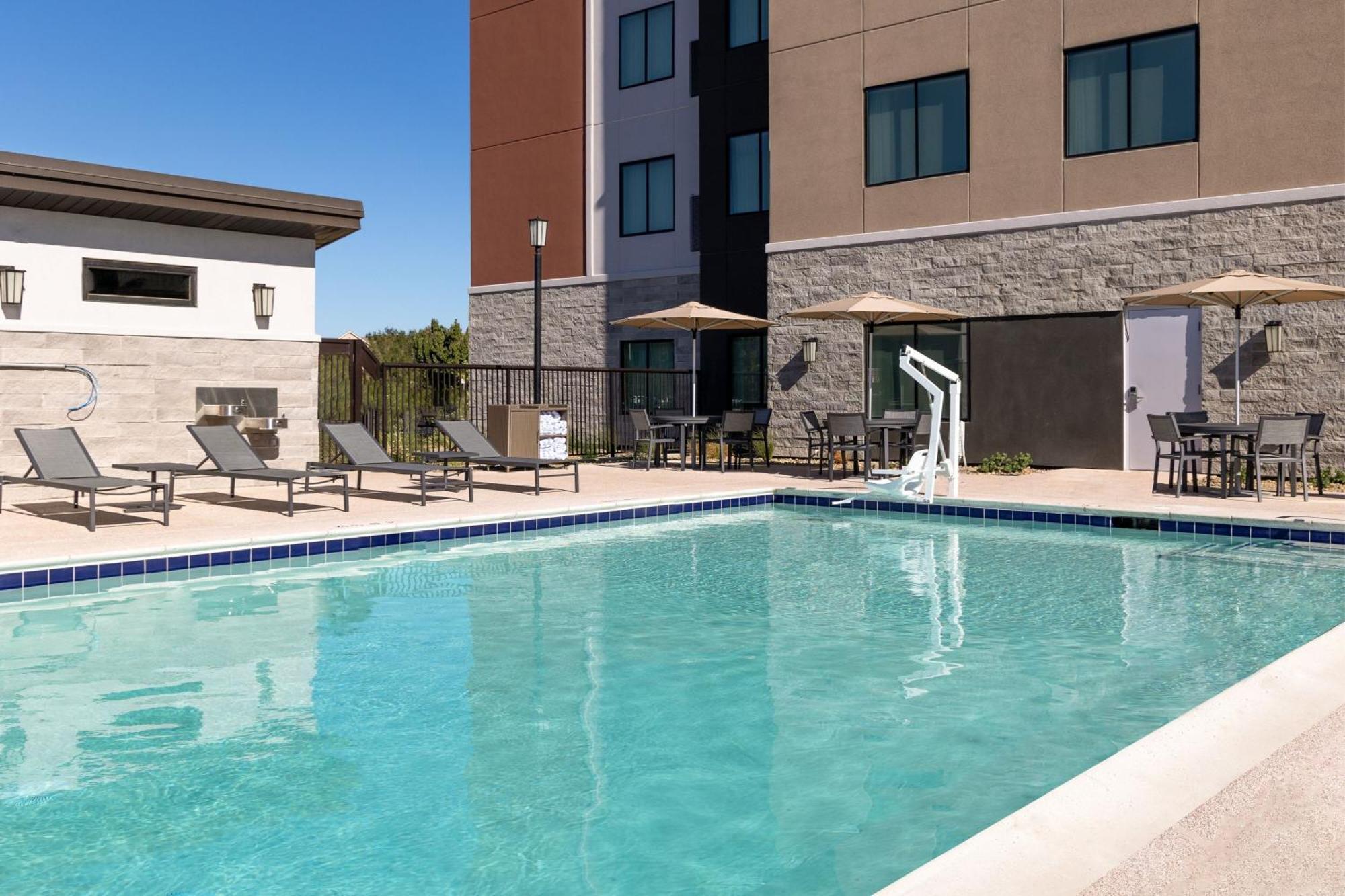 Residence Inn By Marriott Fairfield Napa Exterior photo
